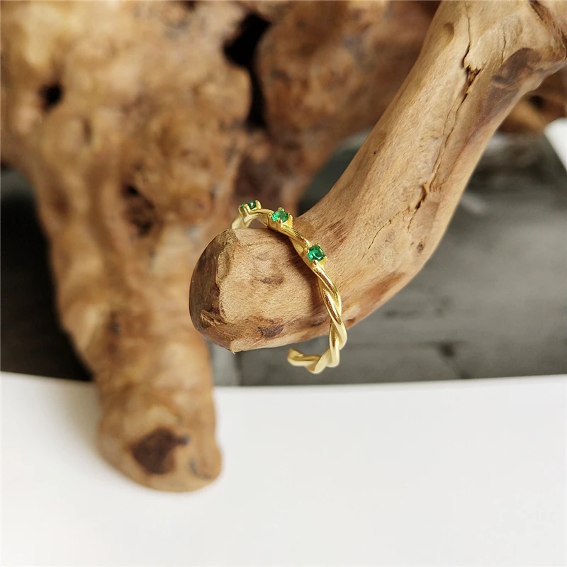 Женские обручальные кольца из серебра 925 пробы с тройным зеленым цирконием |