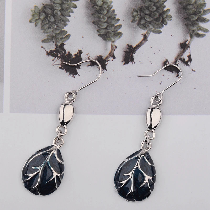 Женские серьги с зелеными и белыми искусственными листьями|earrings for|dropping earrings for