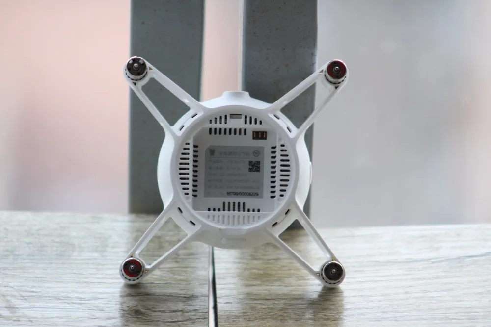 [В наличии] Xiaomi MITU wifi FPV 360 Tumbling RC Дрон с камерой 720P HD Multi-machine инфракрасный бой BNF