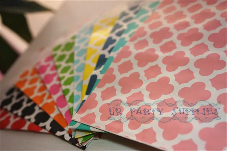Фото 3000pcs Rainbow Clover Pattern Paper Party Bags Red Pink Black Orange Yellow Green Teal Light Blue Navy Birthday Дом и сад 3000pcs Rainbow Clover Pattern Paper Party Bags Red Pink Black Orange Yellow Green Teal Light Blue Navy Birthday Дом и сад