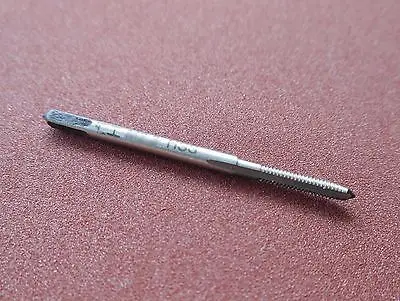 1 шт. метрический нажмите правую руку M3.5X0.6mm резьбы кранов инструменты 3.5mmX0.6mm шаг
