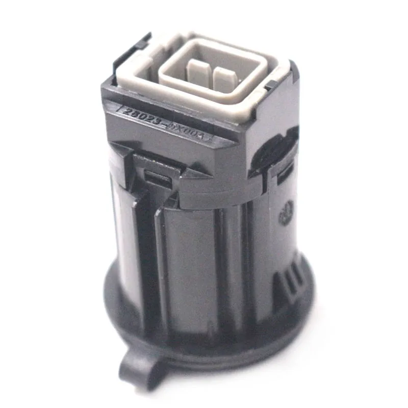 

YAOPEI New 28023-5X00A Radio USB Jack Socket Adapter Extension Cable For Nissan 280235X00A