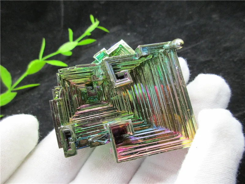 Кристаллы бимута Бирюзовый металлический кристалл Радуга яркий минеральный