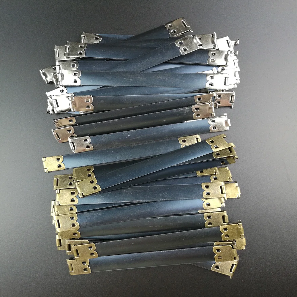 100Pcs Metal Internal Flex Frames Kiss Clasp Bag Coin Purse Sewing Internal Handbag Hinges Spring Clip Sewing Bags Accessories
100Pcs Metal Internal Flex Frames Kiss Clasp Bag Coin Purse Sewing Internal Handbag Hinges Spring Clip Sewing Bags Accessories
