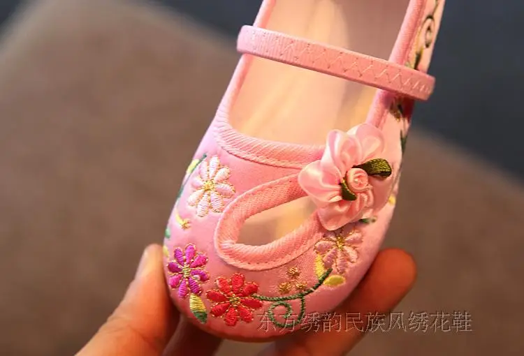 Новинка 2017 года мягкая дышащая детская Тканевая обувь в стиле старого Пекина