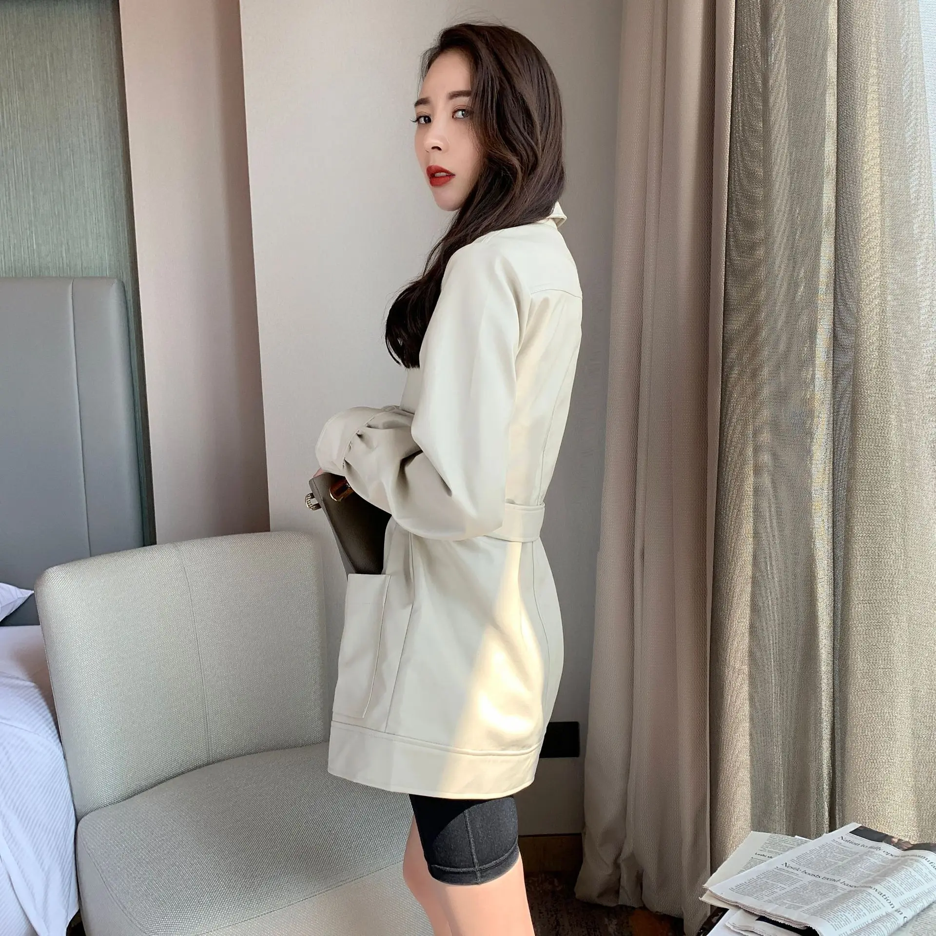 Женская куртка из искусственной кожи однобортное кожаное пальто весенне-осенний