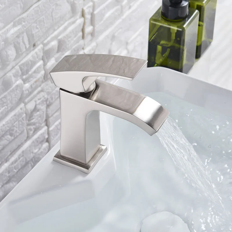 Матовый черный водопад смеситель для раковины ванной комнаты установленный на