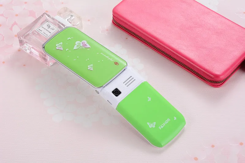 Разблокированный флип-телефон русская клавиатура сенсорный экран dual sim дешевый мобильный телефон для девочек gsm китайский сотовый телефон раскладушка телефоны