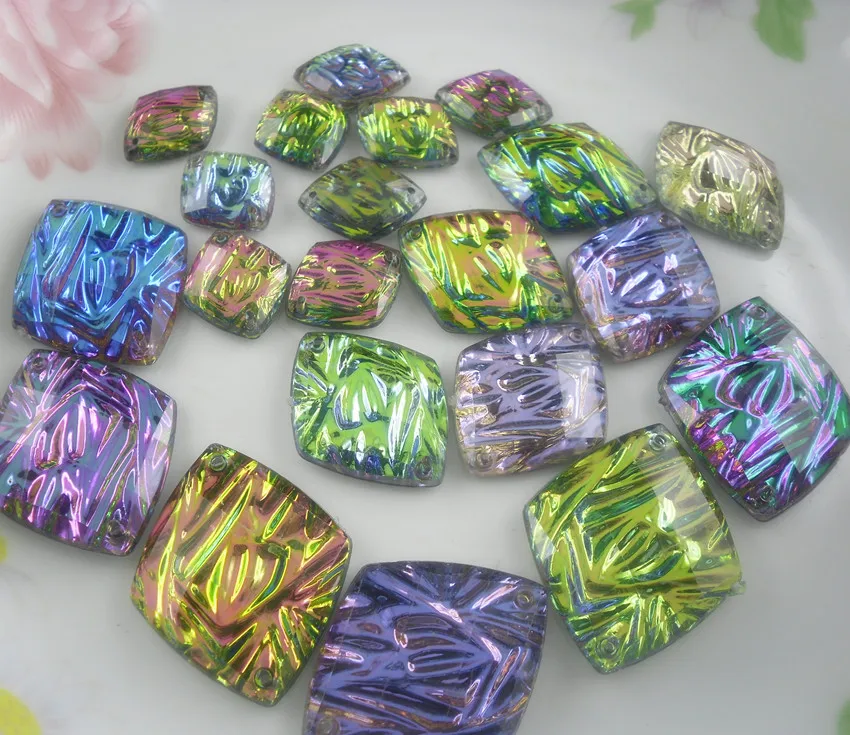 Нижнее отверстие Ромб красочные граненые Акриловые Кристаллы Волнистые