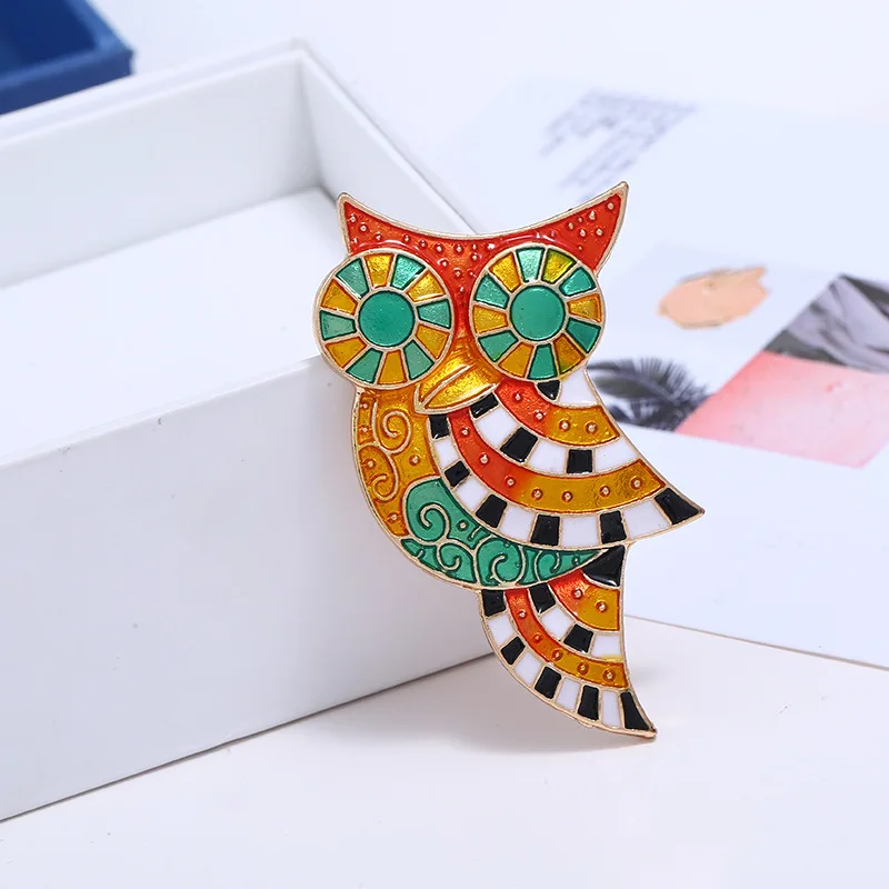 

Cute animal pin, new owl, fancy brooch.