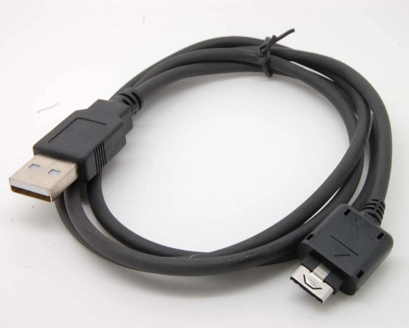 USB кабель для LG PHONE KG330 KG800 KG810 KG890 KG95 VX8350 VX8500 Chocolate VX8550 VX8700 VX8800 VX9400 VX9900 VX10000 VX8600|Кабели
