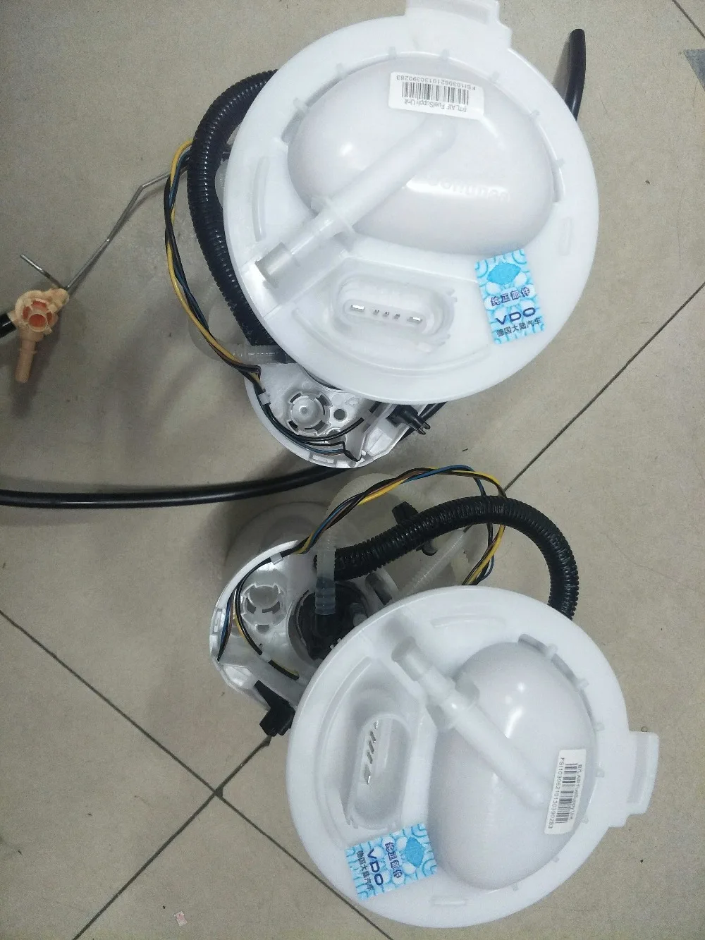 

Genuine high quality fuel pump assembly for New magotan / new Passat CC 56D919051 3CD919051C with oil pressure 5 plug DSF-DZ001