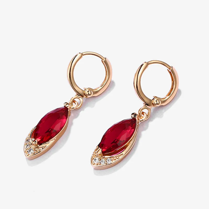 Серьги женские длинные аристократические из серебра 9-5 пробы с красными