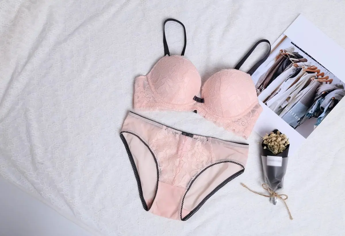 Женский комплект с бюстгальтером AZE узкое кружевное тонкое нижнее белье узорами