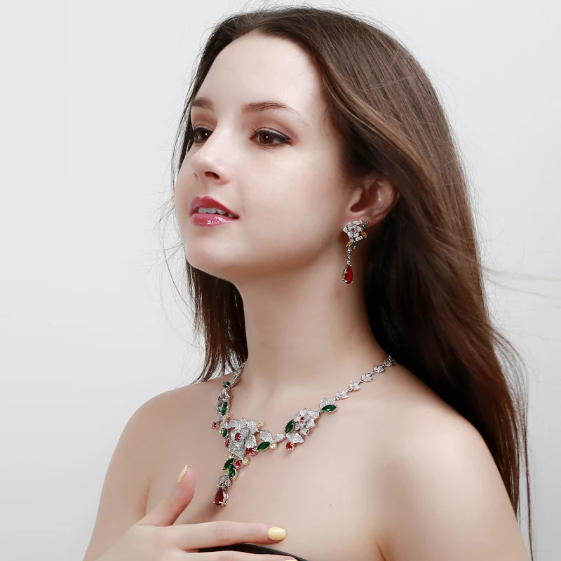 Cwwzircons Роскошные Micro Pave Цирконий разноцветные сапоги для дождя с большим цветком и