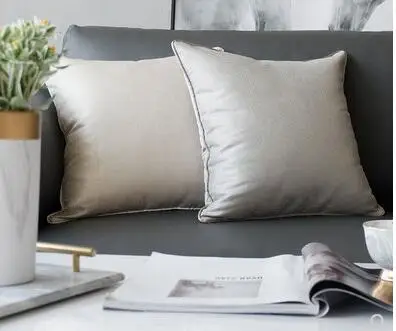 Серебристо-бежевый чехол для подушки светлый роскошный современный простой