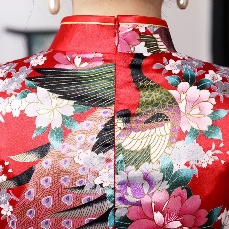 Традиционное китайское женское атласное длинное платье халат Чонсам с вышивкой