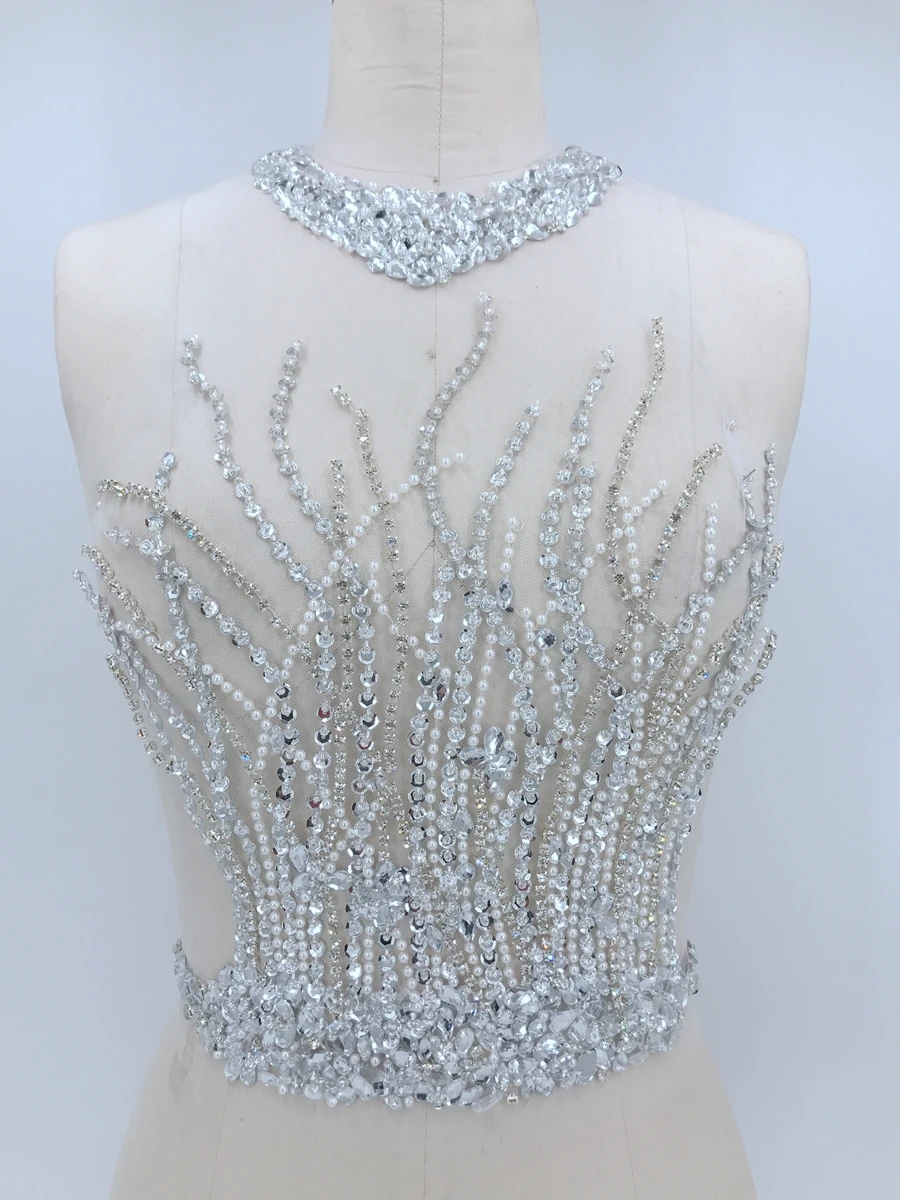 Серебряная пришивная аппликация ручной работы в виде серебряных камней на сетке