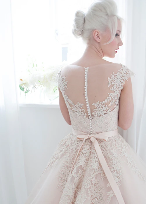 Fashionable Tea Length Blush Tulle With Lace Appliques Wedding Dresses 2014 Sheer illusion Neckline Bridal Gown | Свадьбы и