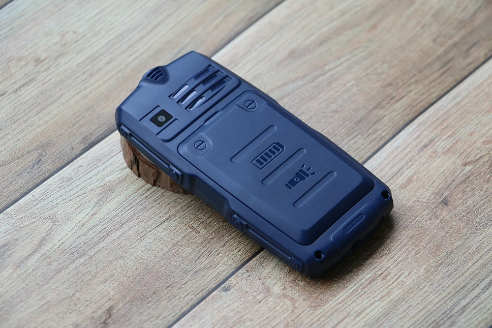 Разблокировка 2G прочный мобильный телефон с двумя симкартами Whatsapp Bluetooth Камера Факел 3,5 Джек FM русская клавиатура мобильный телефон дополнительный свет