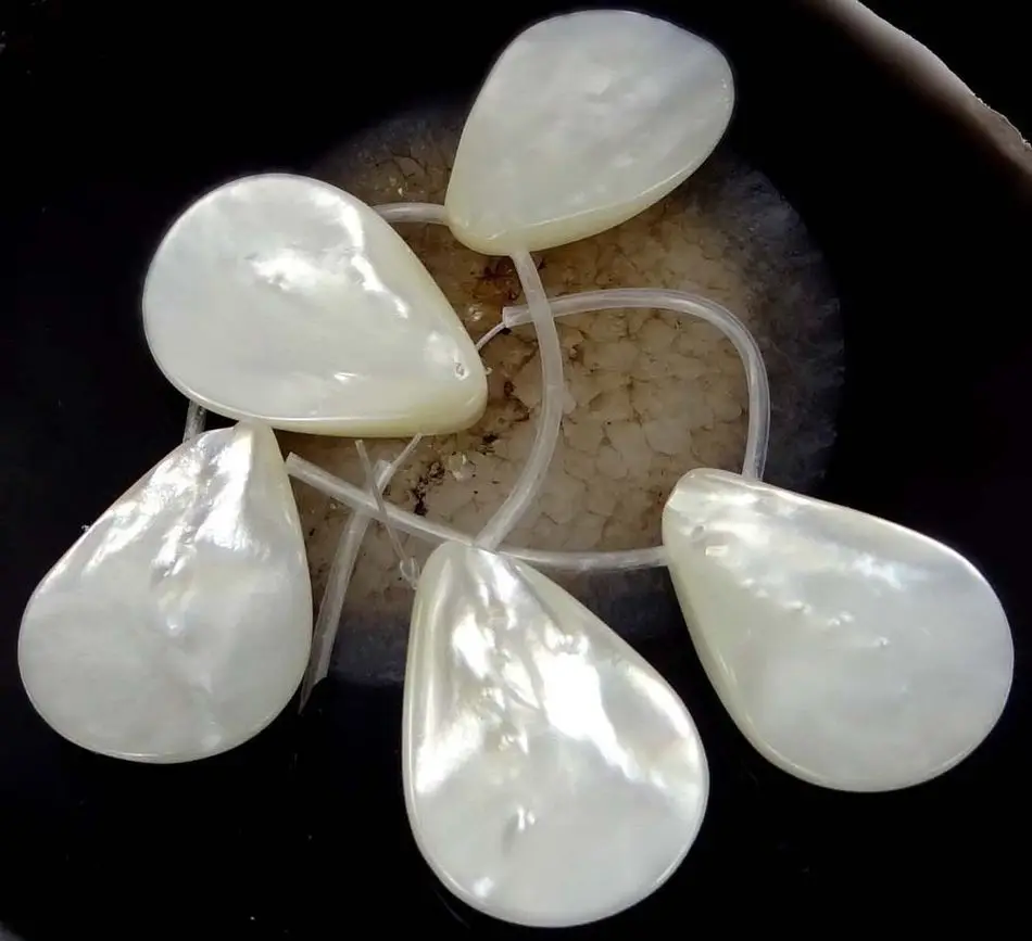 35x25mm Natural White Saltwater Mother of Pearl Teardrop Pendant Beads (5) | Украшения и аксессуары