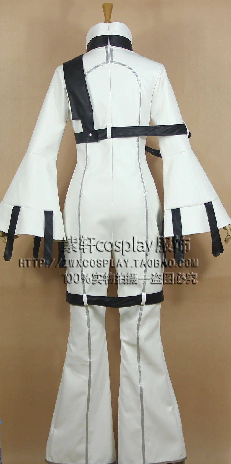 Костюм для косплея из японского аниме Geass: Hangyaku no Lelouch белый комбинезон в полоску