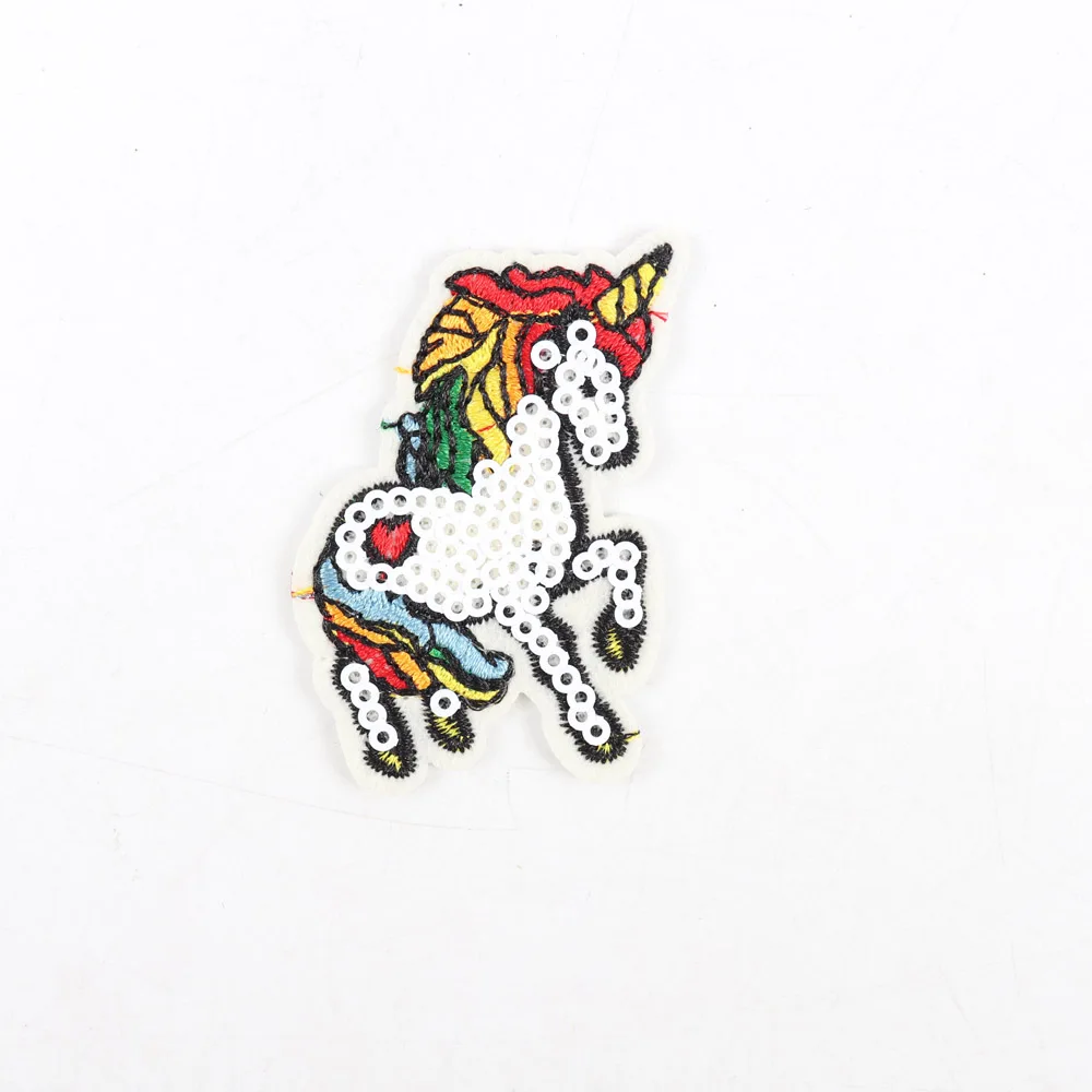 unicorn1 5 шт. вышитые железные нашивки Единорог Реверсивный изменить цвет сердце с блестками нашивки Одежда DIY мотив аппликация патчи - Цвет: unicorn1