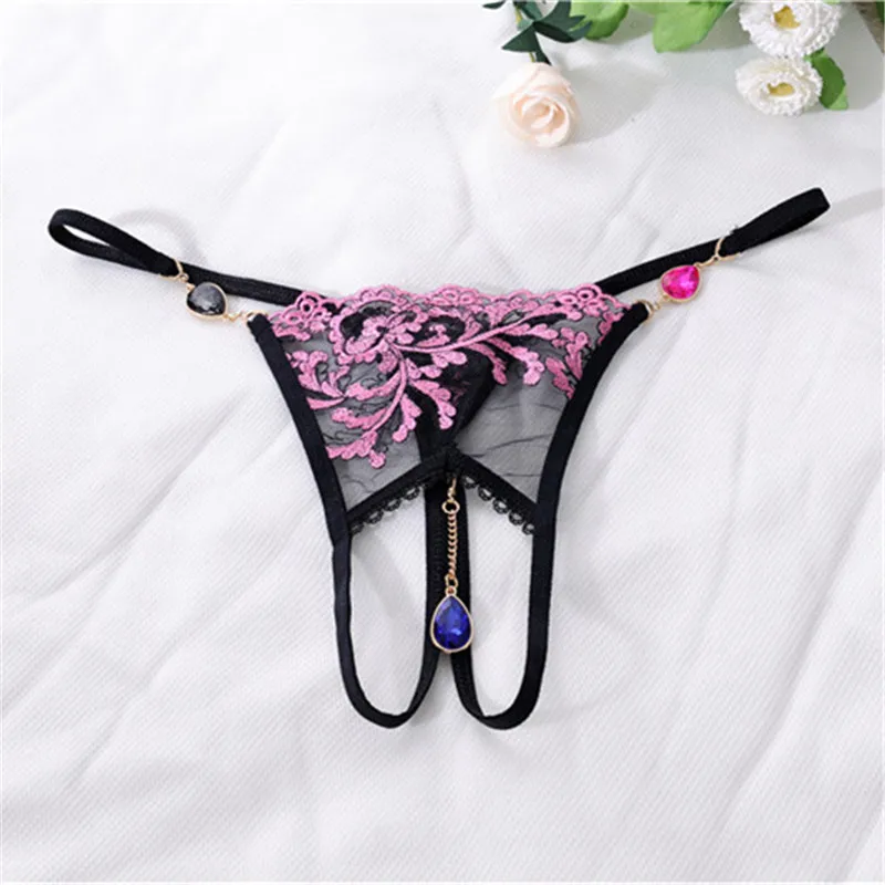 Сексуальные женские трусики женское нижнее белье кружевные с вышивкой и кулоном