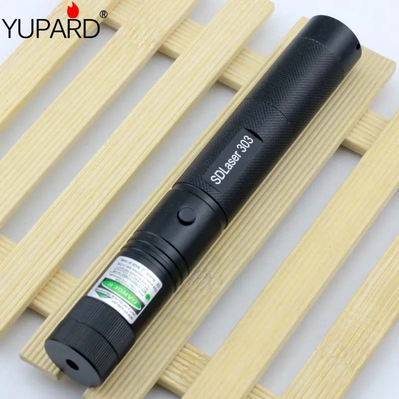 Зеленая лазерная указка YUPARD с длинным диапазоном 1000 метров относится к фонарику