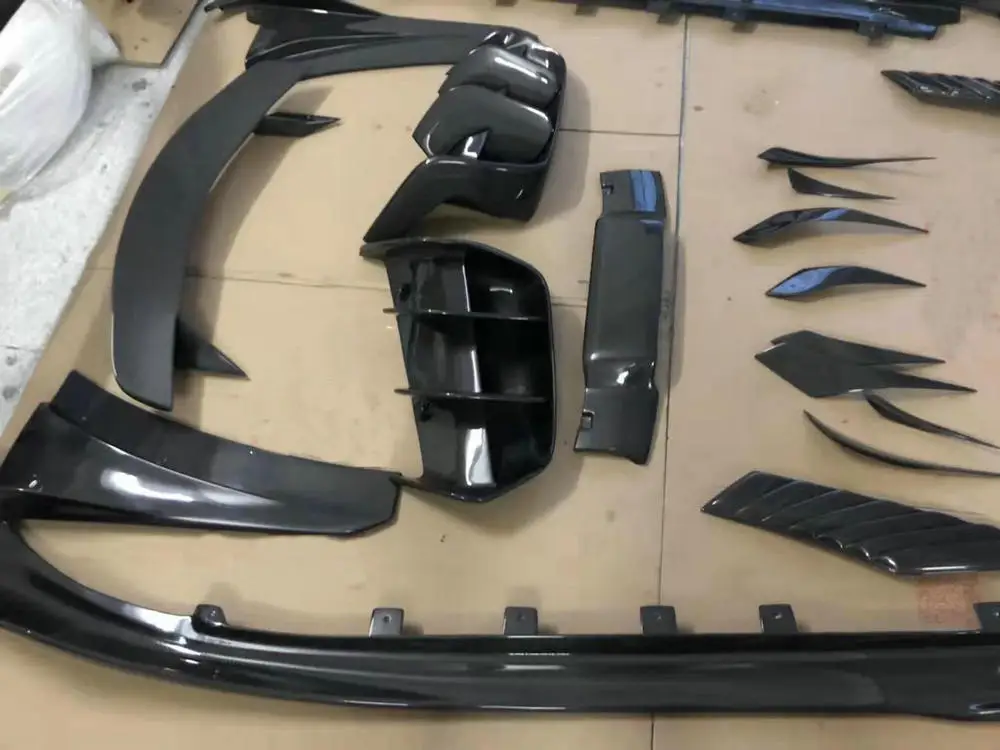Комплект кузова из углеродного волокна I8 передняя губа задний спойлер боковые