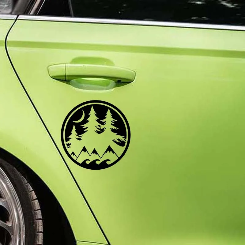 Яркая виниловая наклейка на автомобиль 15 х15 см