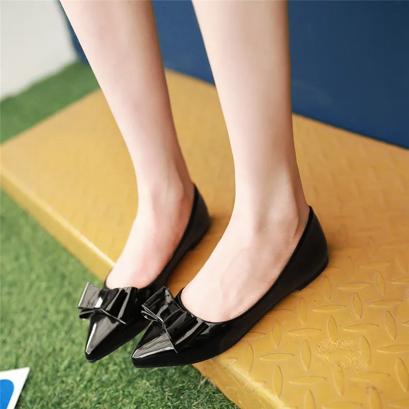 Г-жа лето с закрытым острым носком женская обувь на плоской подошве С симпатичным