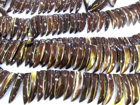 

Top Drilled--larger 40mm full strand Genuine MOP Shell ,Pearl Shell horn spikes chill black white pendant bead