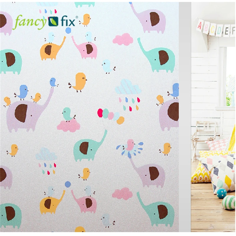Необычная декоративная пленка для детской комнаты в детском саду матовая