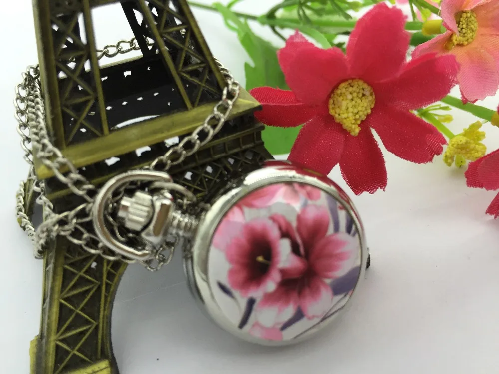 Ожерелье и часы карманные с цветным цветочным рисунком| |