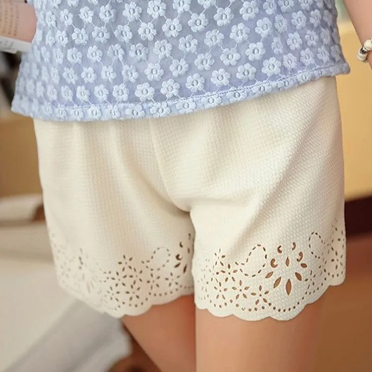 Женские хлопковые трусики черные белые универсальные с вырезами для весны и лета