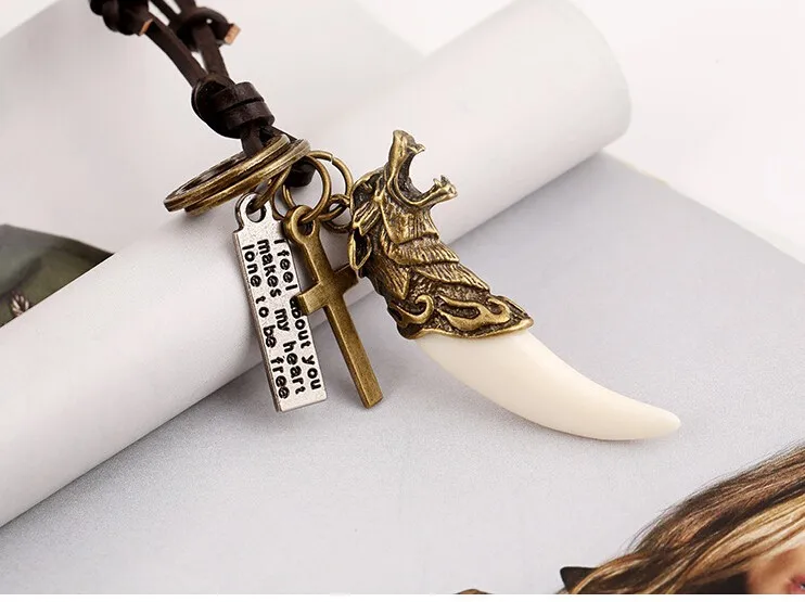 Новый модный серебряный покрытием мужской подвеска-кулон с головой дракона, белым волчьим зубом и кожаным шнуром в стиле шокера.