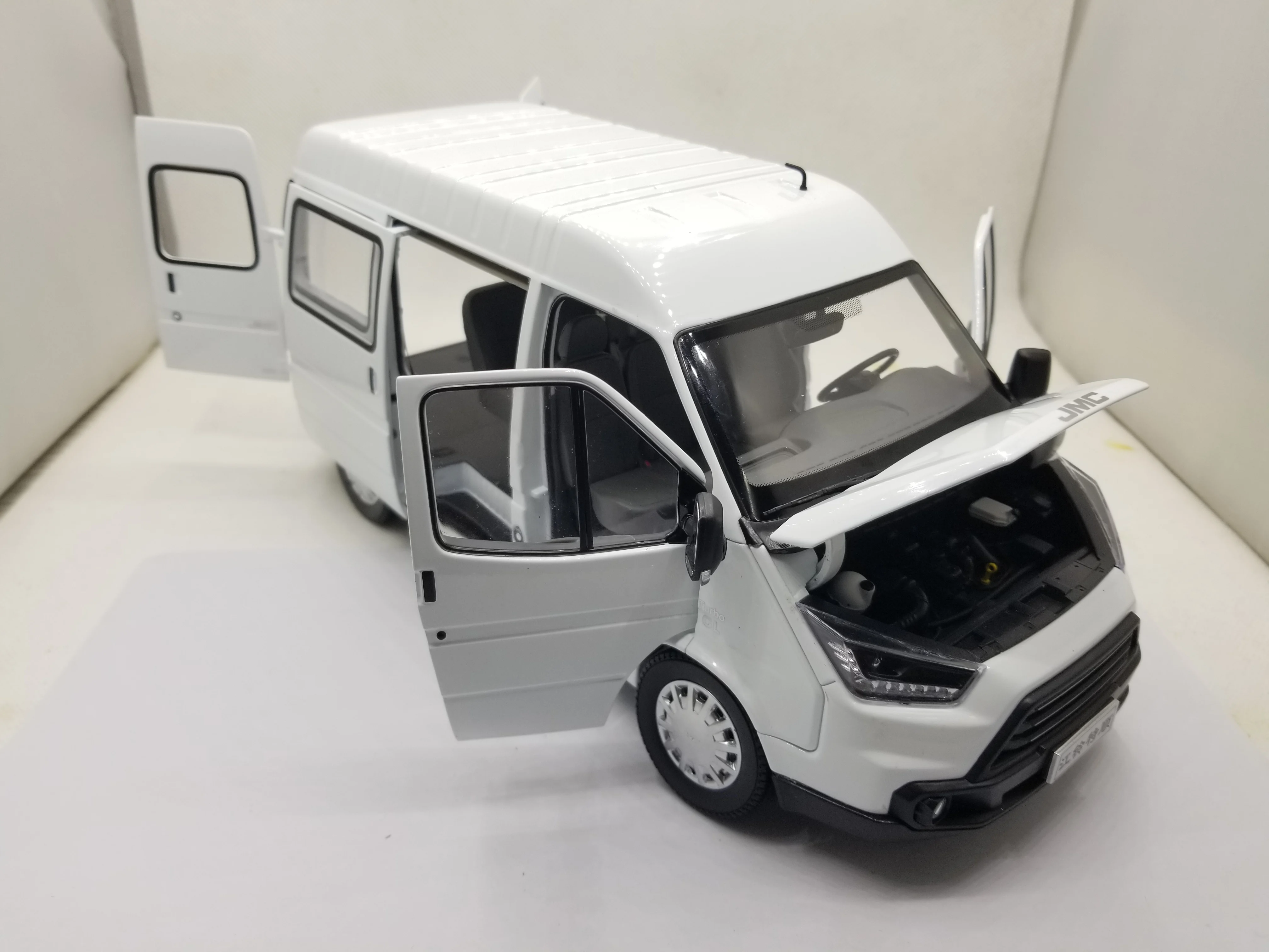 1:18 литая модель для Ford JMC Teshun Transit White MPV игрушечный автомобиль из сплава