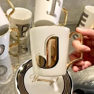 Креативные буквы R/A/B/C/D чашки костяного фарфора кофейная керамическая фарфоровая чашка для завтрака блюдце Collocate простая жизнь 1 шт - Цвет: J