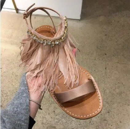 

Summer newest flat sandal for woman 2022 sexy open toe gladiator sandal feather crystal embellished ankle strap tassel sandals
