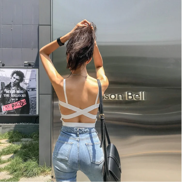 Пикантные летние женские топы на шнуровке крест накрест с низким вырезом спине