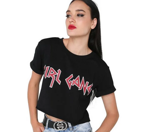 Женская свободная футболка с круглым вырезом трикотажная черная принтом букв