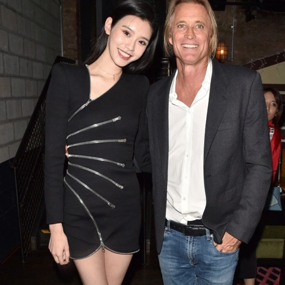 Зима 2020 черное асимметричное облегающее мини-платье с длинным рукавом и