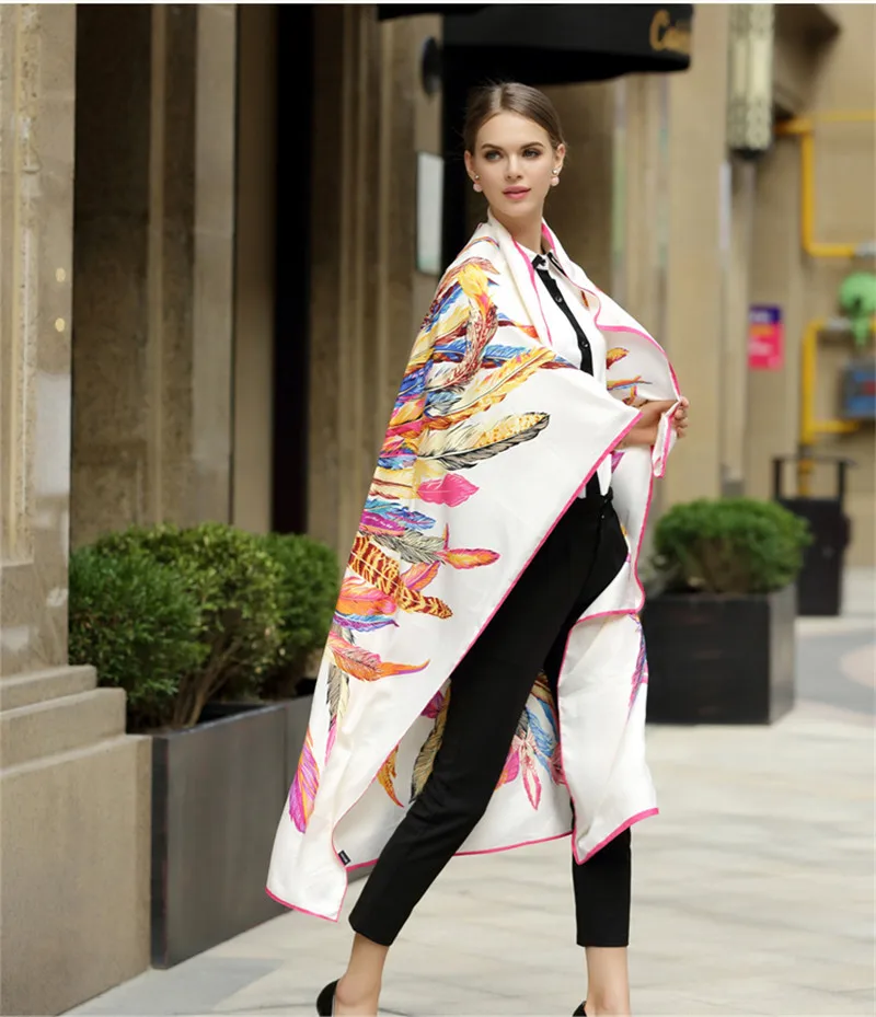 Роскошный 100% саржевый Шелковый квадратный шарф женская мода корона с перьями