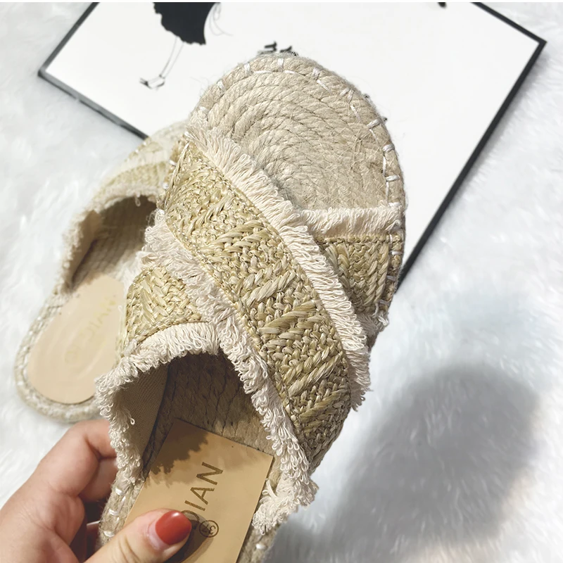 Женские соломенные тапочки в стиле бохо с тростником летние пляжные шлепанцы для