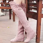 Узкие сапоги из искусственной замши; Пикантные женские зимние сапоги выше колена; Очаровательные сапоги до бедра для девочек; Сезон осень-зима; Обувь с кружевными цветами