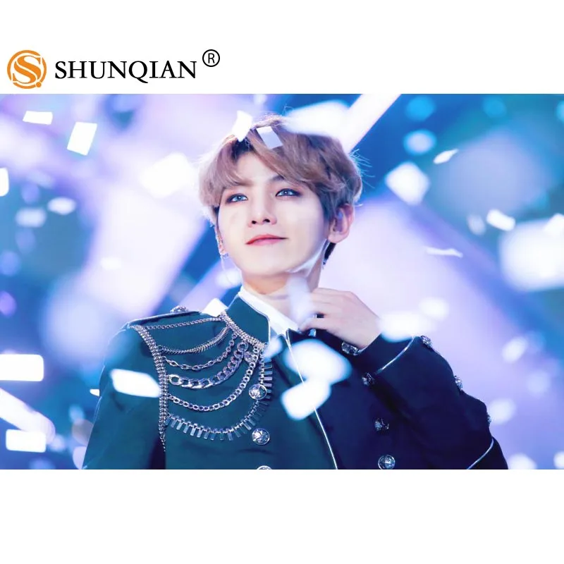 Новое поступление Шелковый постер KPOP EXO BAEK HYUN с индивидуальным принтом модный