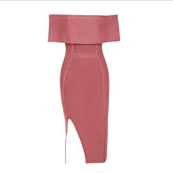 Женское вечернее платье с открытыми плечами облегающее без бретелек разрезом в