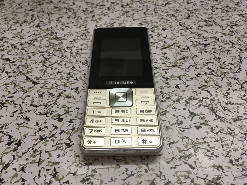 H Mobile S8630 телефон с двумя сим карты Bluetooth фонарик MP3 Камера 2 4 дюймовый дешевый