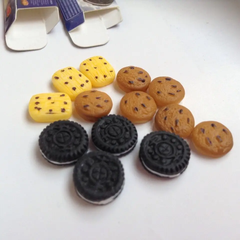 

Cute MINI Dollhouse Miniature food biscuit